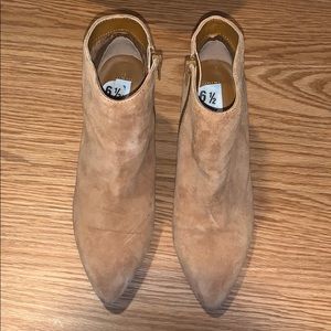 Like New Steve Madden Booties